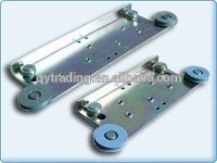 elevator hanger roller board